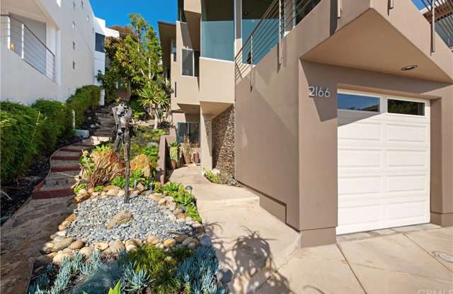 2166 Ruby Place Gallery 4