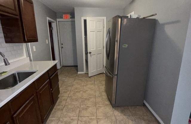 151 Salem unit: 1 photos photos