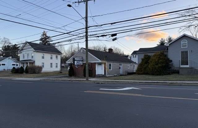 615 E Main Street photos photos