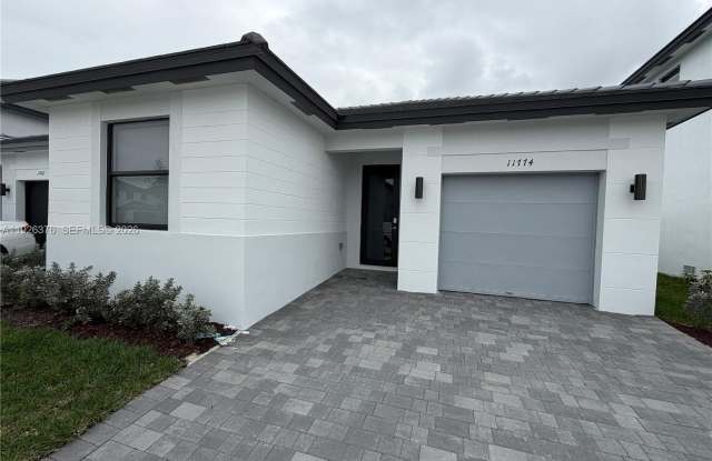 11774 SW 231 Ln photos photos