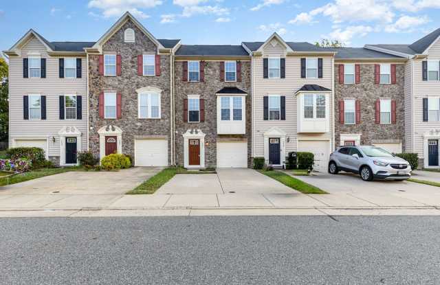 Beautiful Three Level Townhome For Rent Gallery 4