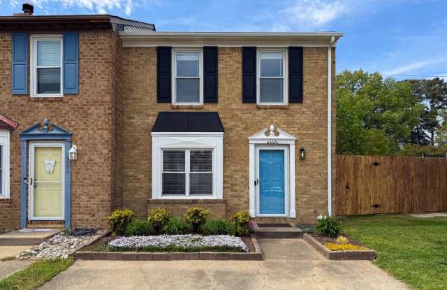 Double En-Suite Townhome photos photos