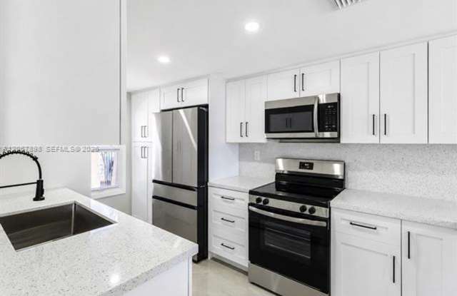 14124 Kendale Lakes Cir th 14124, Miami, FL 33183 photos photos
