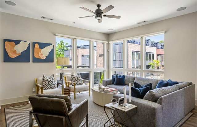 1296 Chelsea Circle NW Gallery 4