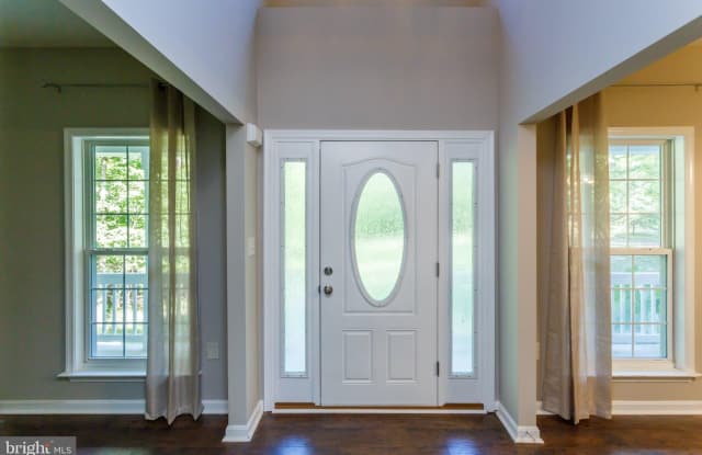 89 ALBERTSON Court Gallery 2
