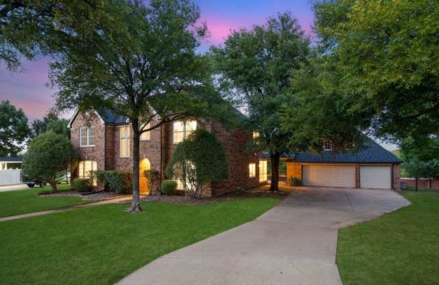 545 Oak Hill Drive Gallery 2