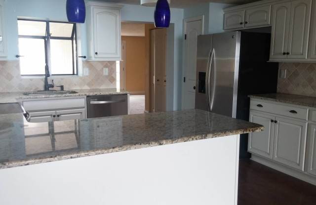 Waterfront Brick Home on East Bay, Near Tyndall AFB! *1/2 OFF 1st Month for A-D Military!* Gallery 4