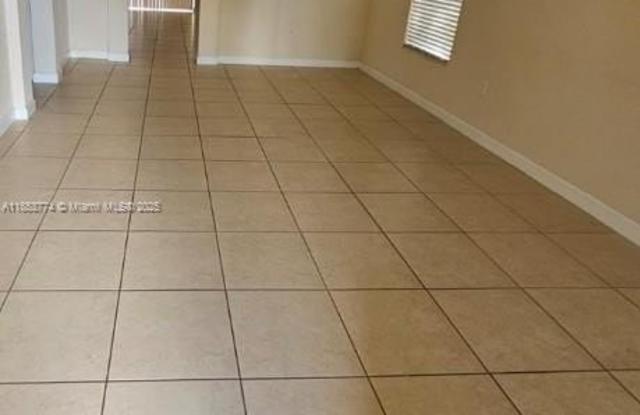 17024 SW 95th Ter photos photos
