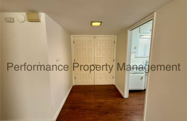 Cute 3 Bed/2 Bath SW Bakersfield Home w/ RBP & $0 Deposit Option Gallery 3