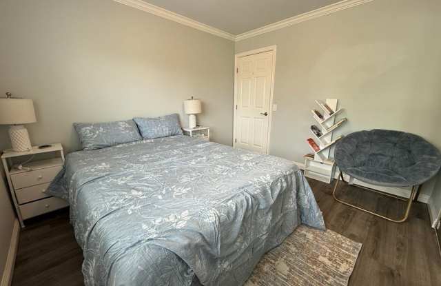 Charming 4-Bedroom, 2-Bath Fully Furnished Home in Anaheim photos photos
