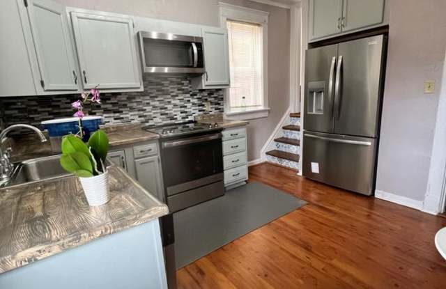 1129 S Kingshighway Blvd photos photos
