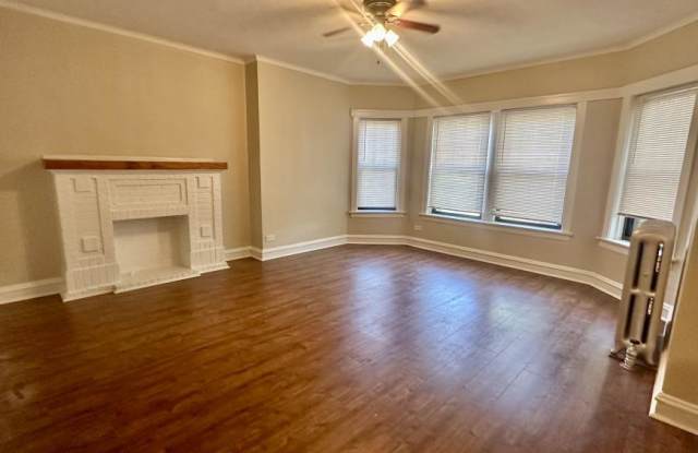 6554 North Ashland Ave. - 6554 North Ashland Avenue, Chicago, IL 60626