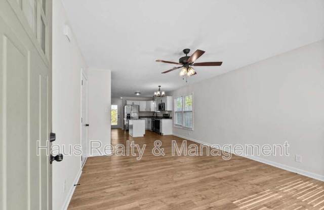 412 Hillside Dr Gallery 2