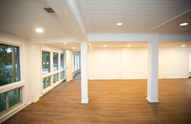 13118 Old River Drive Gallery 3