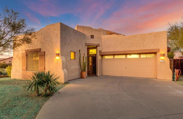 9940 E DESERT TRAIL Lane Gallery 4