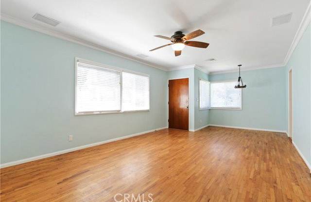 1719 Marshallfield Lane Gallery 2