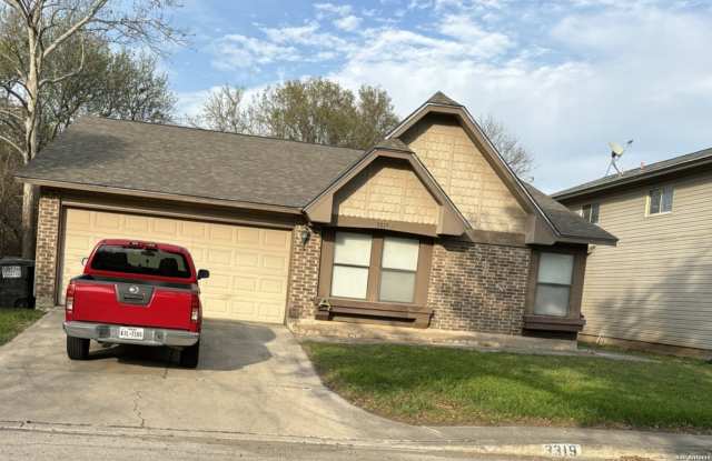 3319 Tree Grove Dr Gallery 2