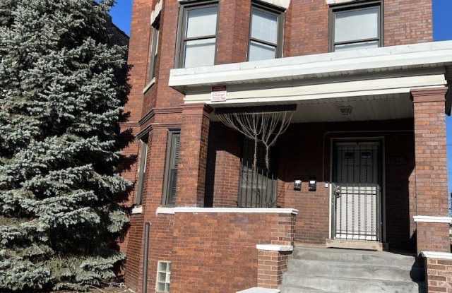 7053 S Eberhart Avenue photos photos