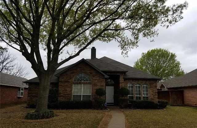 1029 Hampshire Lane - 1029 Hampshire Lane, Cedar Hill, TX 75104