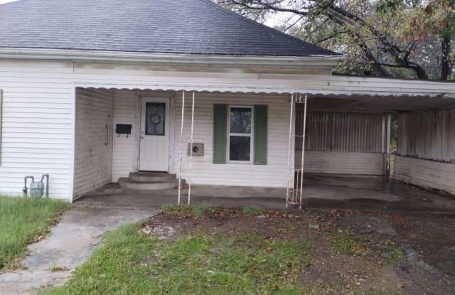 151 NW 7th St - 151 Northwest 7th Street, Cooper, TX 75432