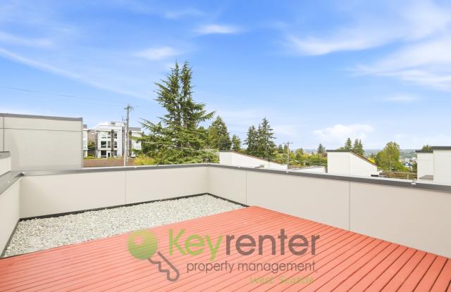 **$1,000 MOVE-IN INCENTIVE** Modern Two Bedroom with Walk In Closets and Outdoor Space Gallery 3