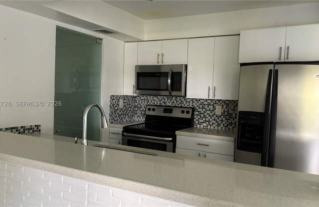 8435 SW 156th Ct Gallery 1