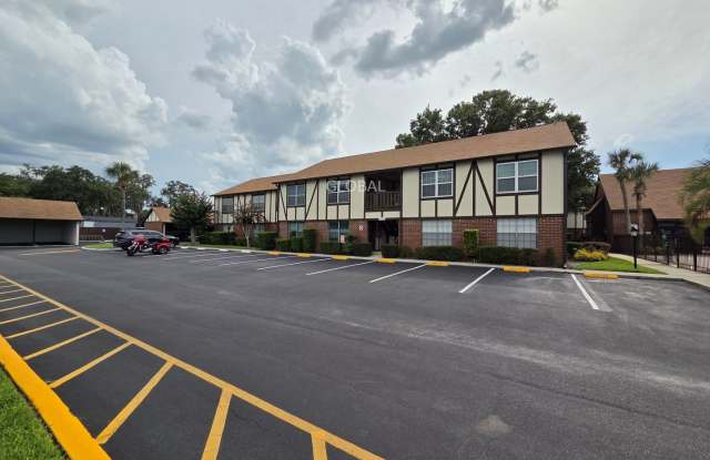 Lakefront First-Floor Condo in Camelot by the Lake, Orlando photos photos