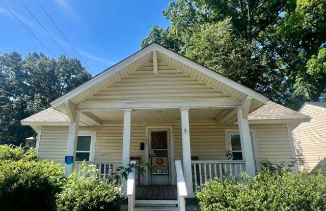 Glenwood area 2 BR convenient to UNCG  Coliseum photos photos