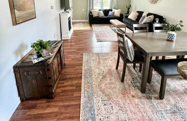 2708 S Rogers - FULLY FURNISHED!! Gallery 4