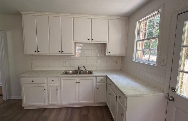 Updated, Clean & Ready for You! photos photos