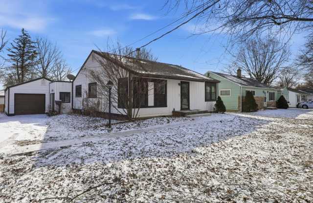 566 E 10th Street photos photos