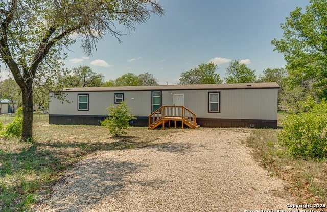 71 Spanish Oak - 71 Spanish Oak Road, Atascosa County, TX 78069