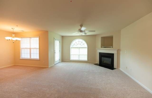 2 Bedroom Condo with Ensuite Bathroom Gallery 4