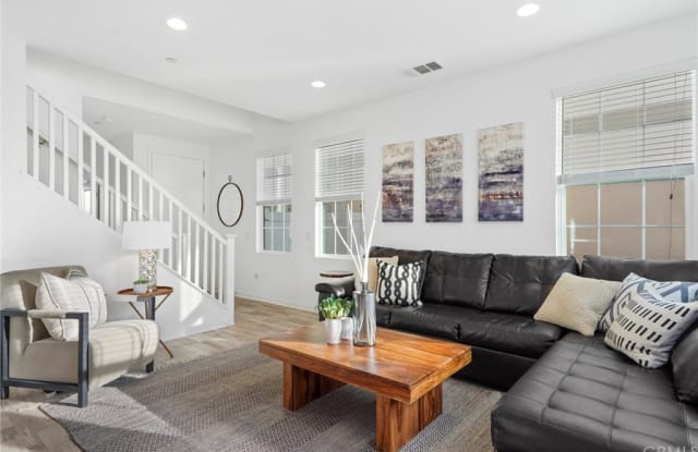 2633 Clarion Lane - 2633 Clarion Ln, Costa Mesa, CA 92626