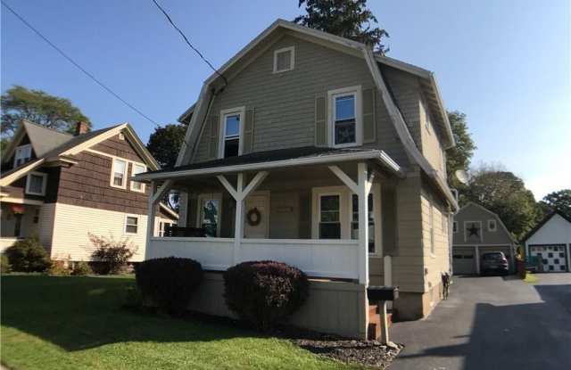 17 Chestnut Street - 17 Chestnut Street, Cortland, NY 13045