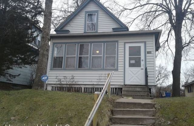 1666 7th St East - 1666 East 7th Street, St. Paul, MN 55106