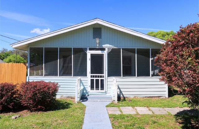 5131 19th St Zephyrhills, FL 33542. MOVE IN SPECIAL!! Waived $350 Cleaning Fee!!!!! - 5131 19th Street, Zephyrhills, FL 33542