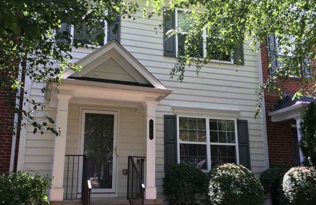 709 Breeze Lane Gallery 2