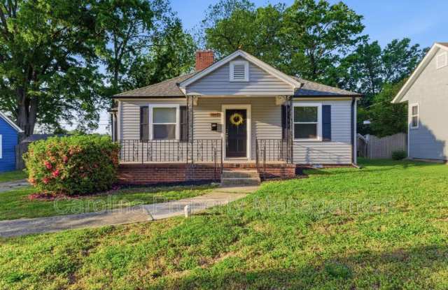 2405 Greenland Ave photos photos