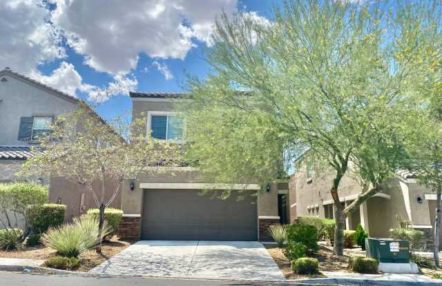 STUNNING 3 BEDROOM 2.5 BATH NEAR RHODES RANCH! Gallery 1