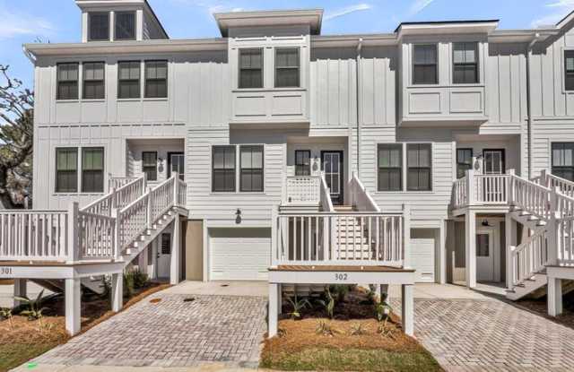 4275 O'Hear Avenue photos photos