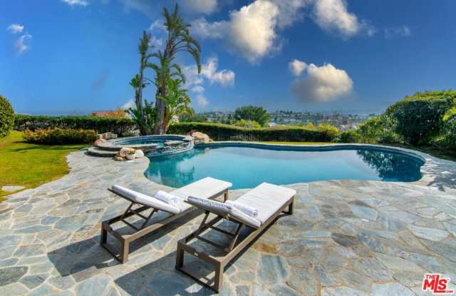 7526 Wiscasset Dr photos photos