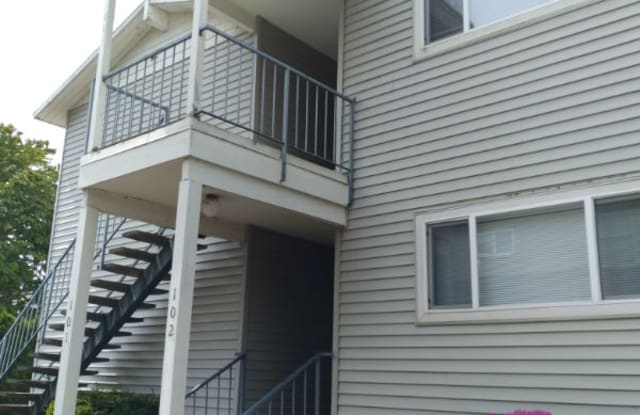6018 Lake View Drive - 6018 Lakeview Dr, Kirkland, WA 98033
