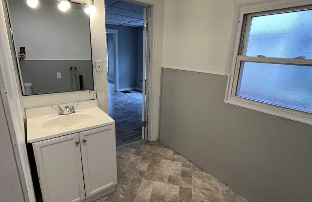 357 West Main Street - Lower Gallery 4