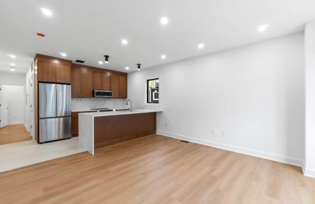 685 BLVD EAST photos photos