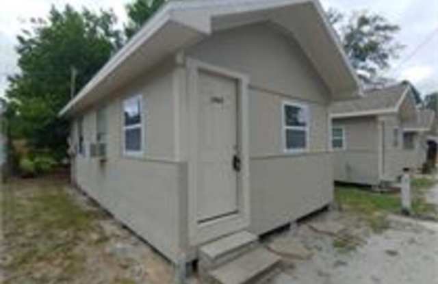 1865 29th Ave N photos photos