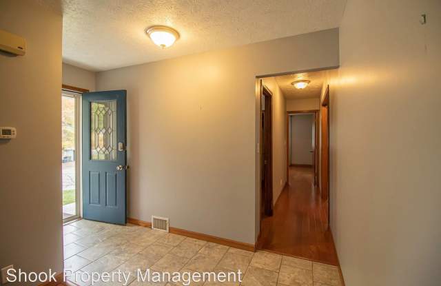 303 Forest Hill Dr Gallery 4
