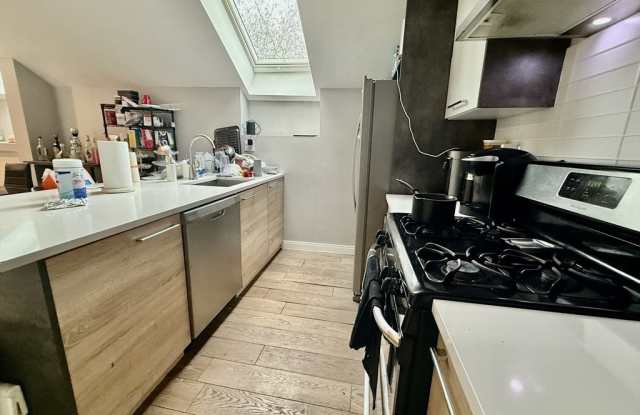 407 Dudley St photos photos
