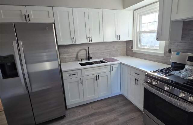 70 E Valley Stream Boulevard - 70 East Valley Stream Boulevard, Valley Stream, NY 11580