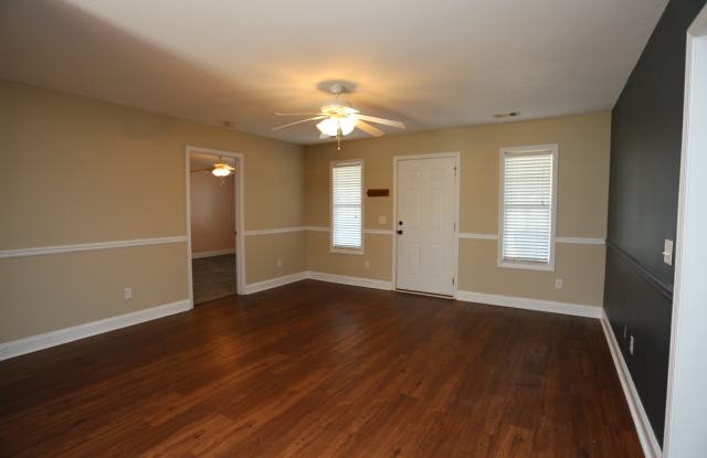 343 Longwood Dr photos photos